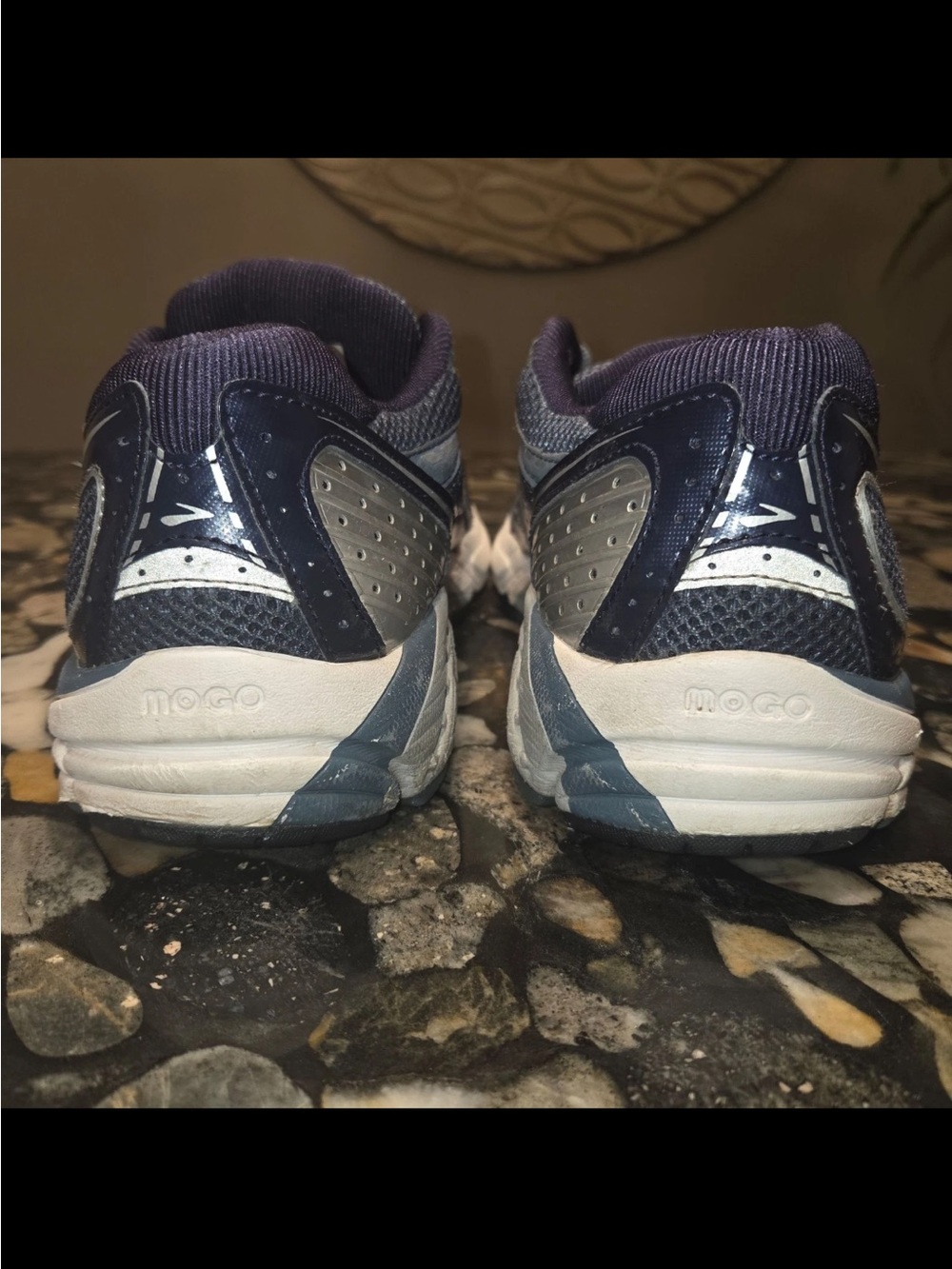 Brooks Addiction 11 Mens Running Shoes Blue Silver Gray Sneakers Size 11 - Picture 3 of 9